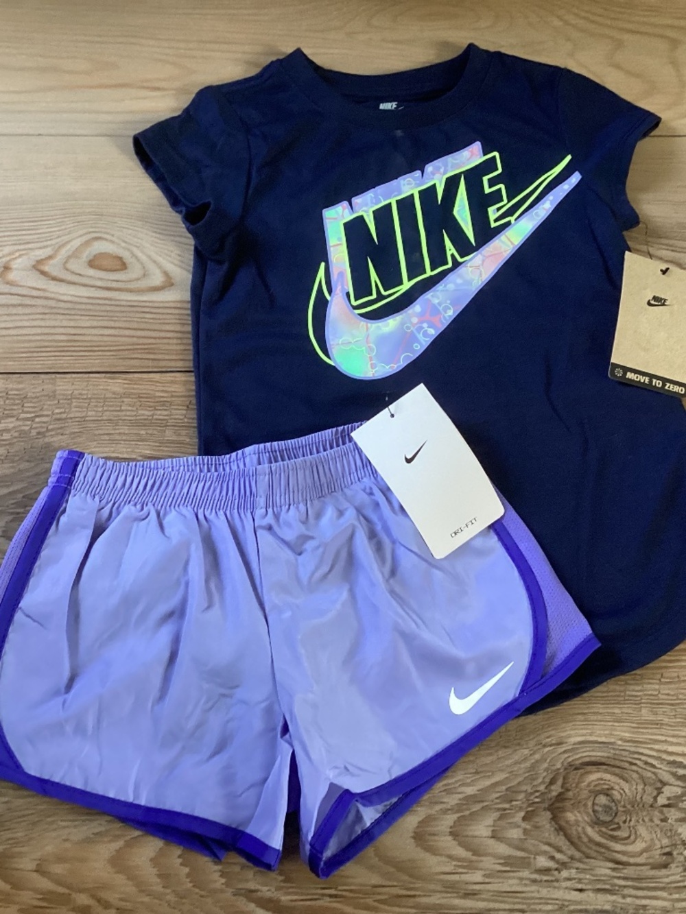 Nike Girls Tee & Shorts Outfit Size 5(NWT)